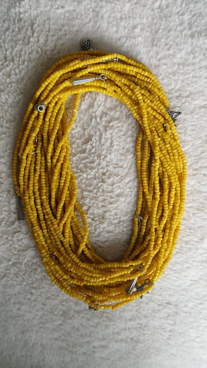 Baya, Bine Bine, Perles de reins