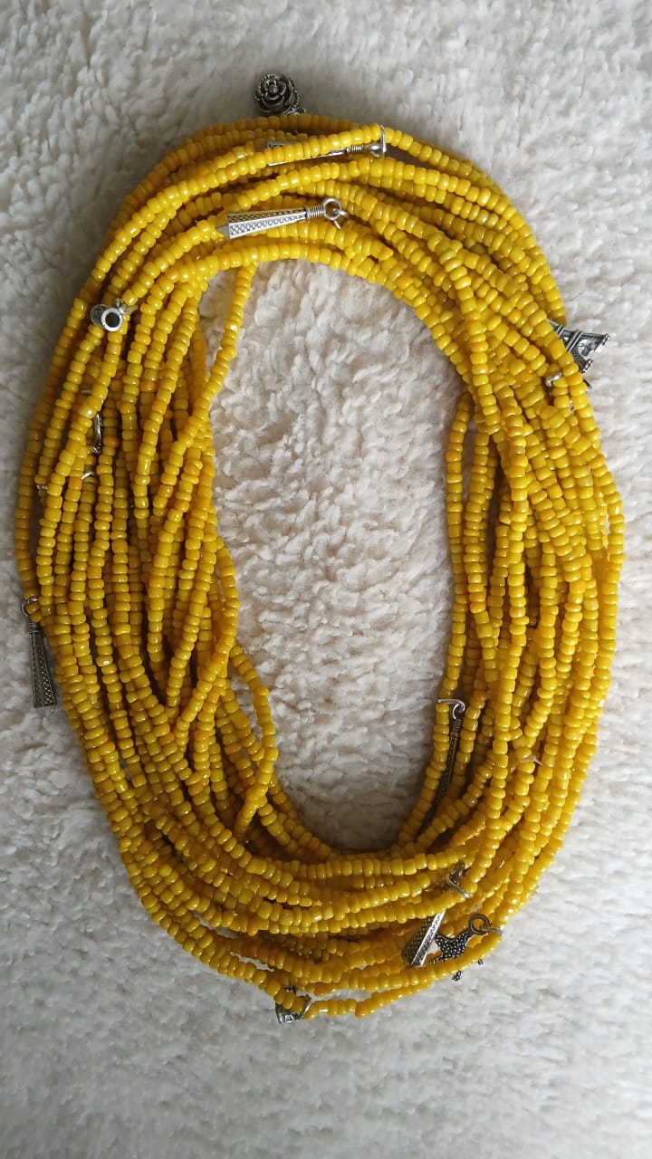 Baya, Bine Bine, Perles de reins